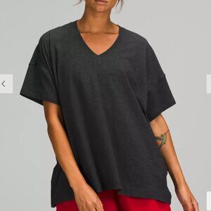 NWT Lululemon Tee Shirt Women Heathered  Black Side Tie V-Neck Oversized Tee 4